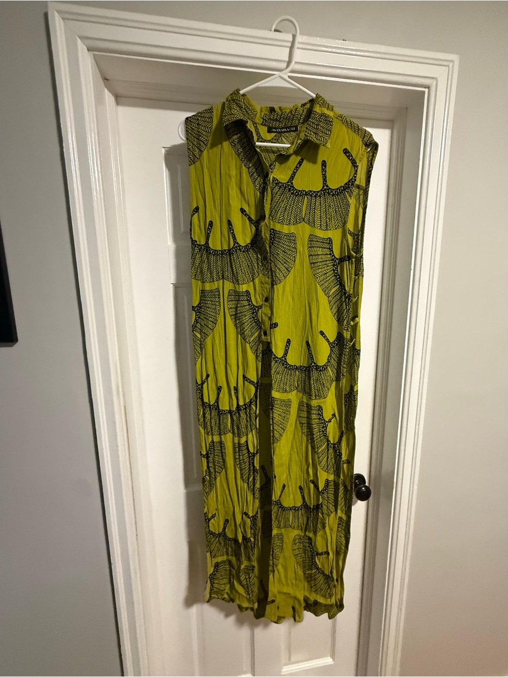 MANALOA Hawaii Sleeveless Olive Green Patterned Button-Front Maxi Dress
